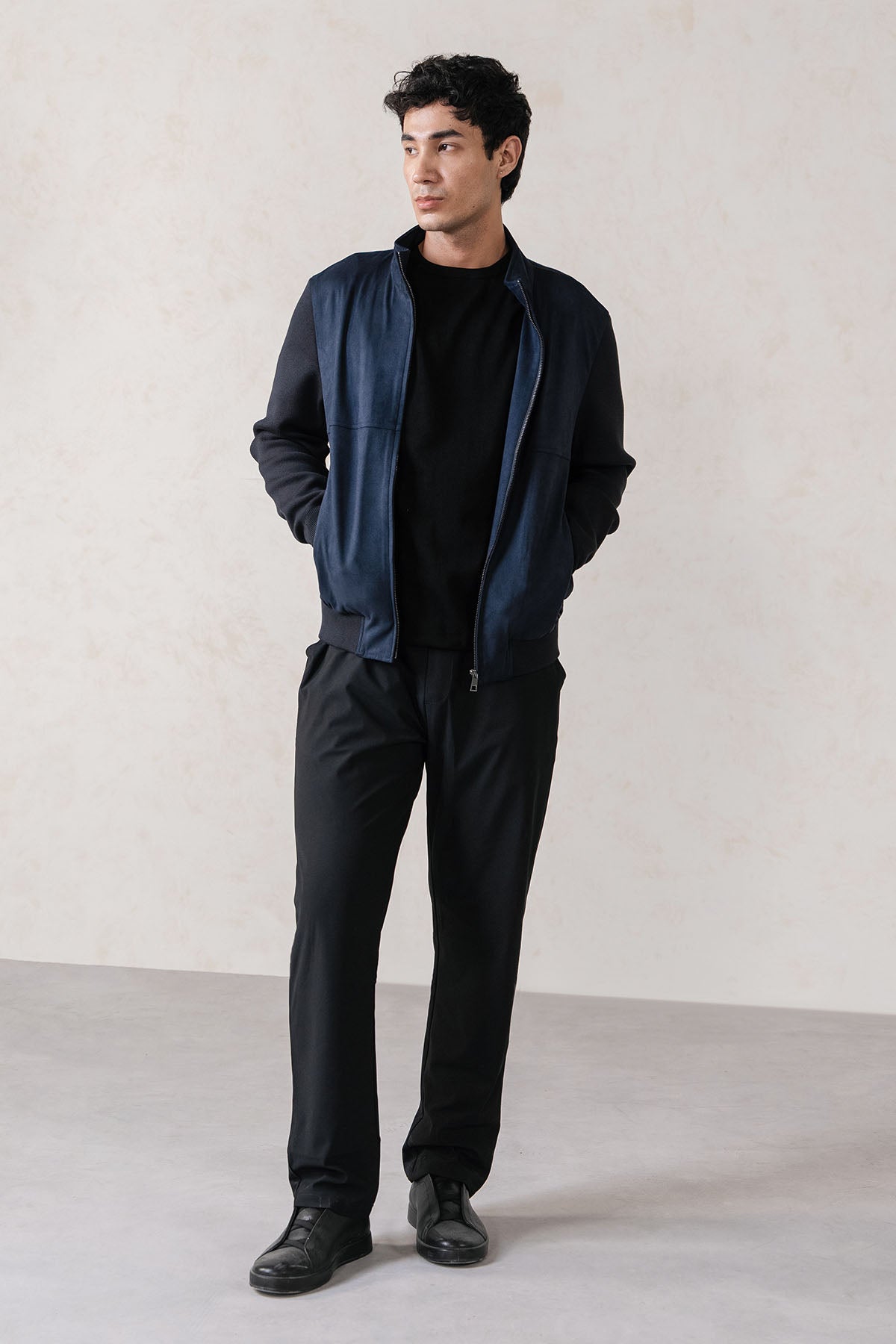 CLASSIC ZIP-UP JACKET