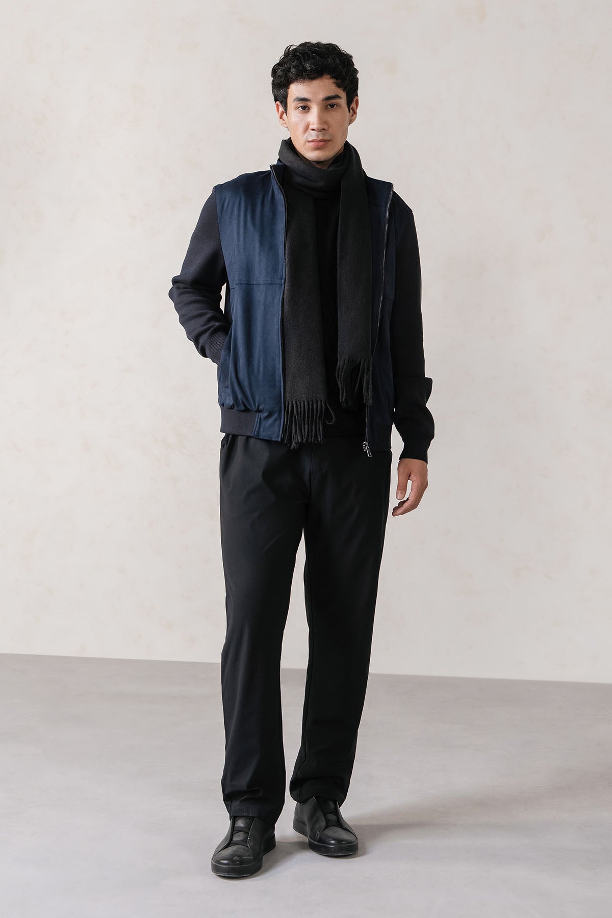 CLASSIC ZIP-UP JACKET