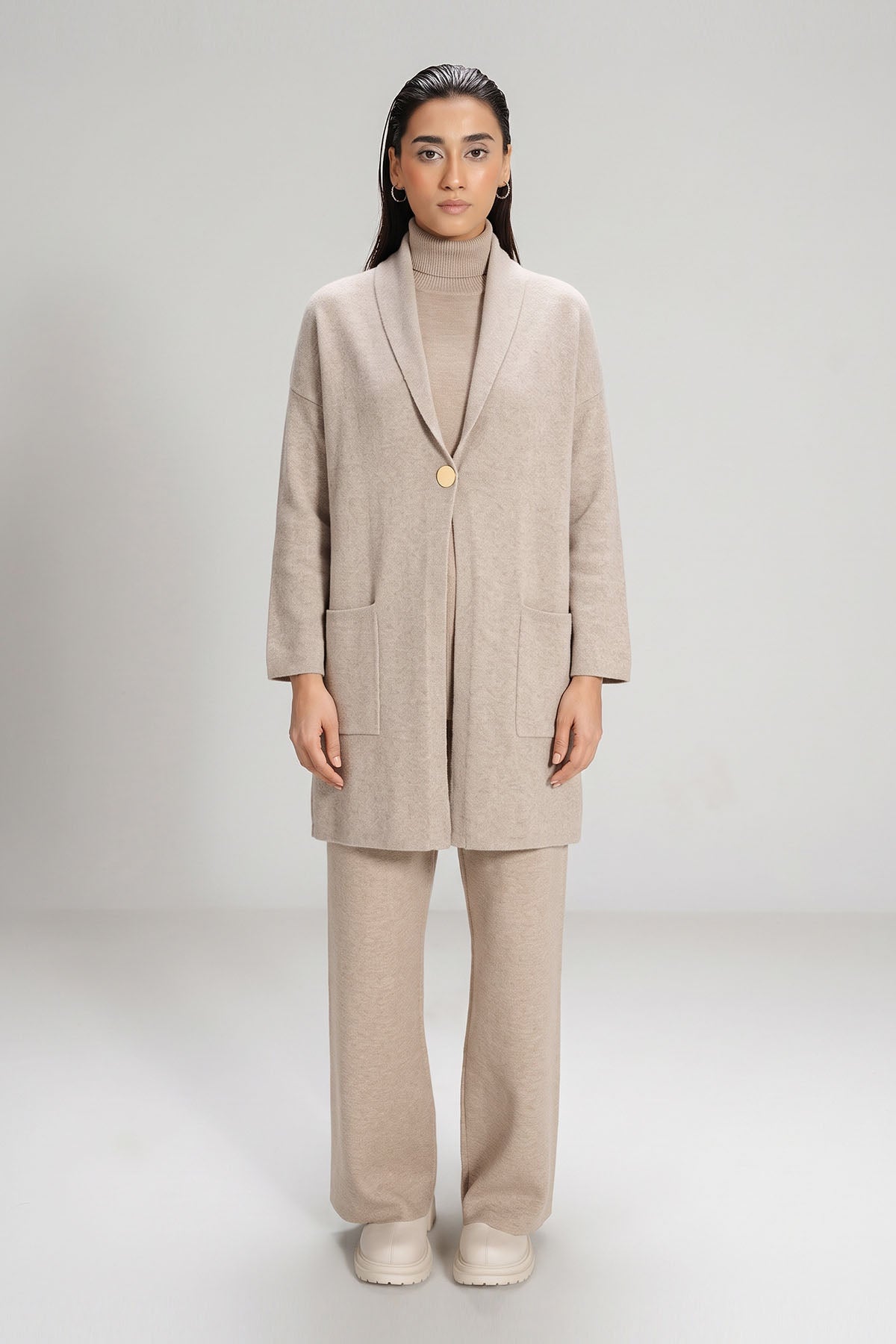 COLLARED KNIT CARDIGAN