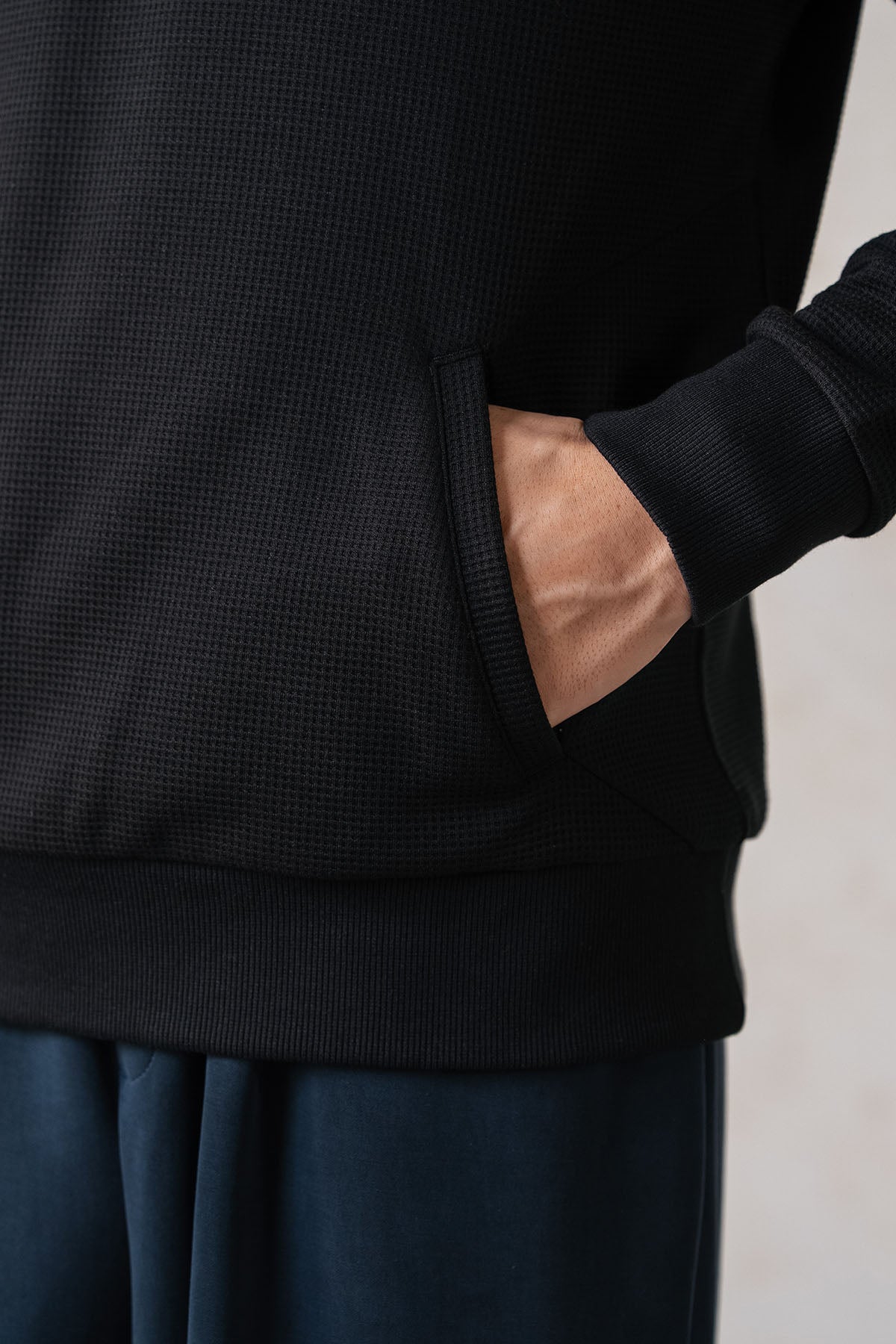 QUARTER ZIPPER-WAFFLE