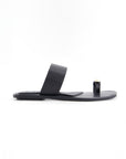 TOE RING FLAT SANDALS