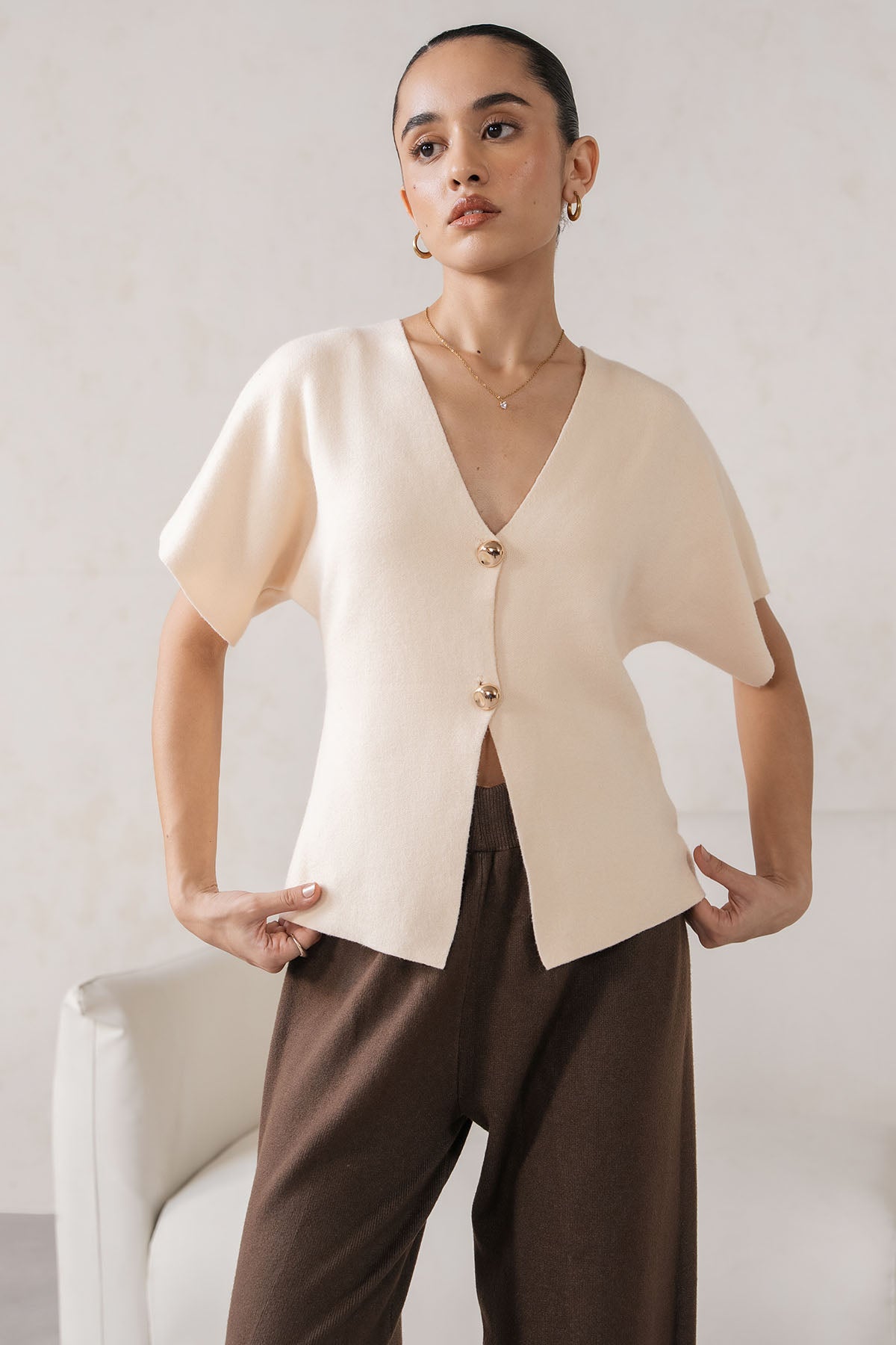 SHORT SLEEVE KNIT CARDIGAN