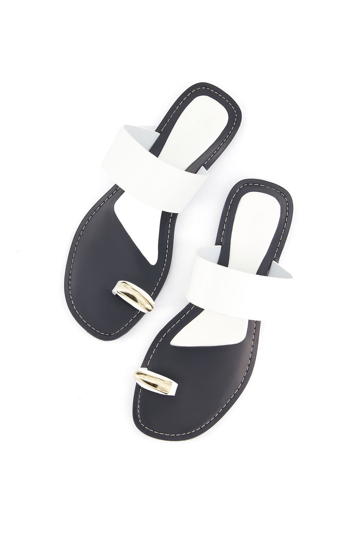 TOE RING FLAT SANDALS