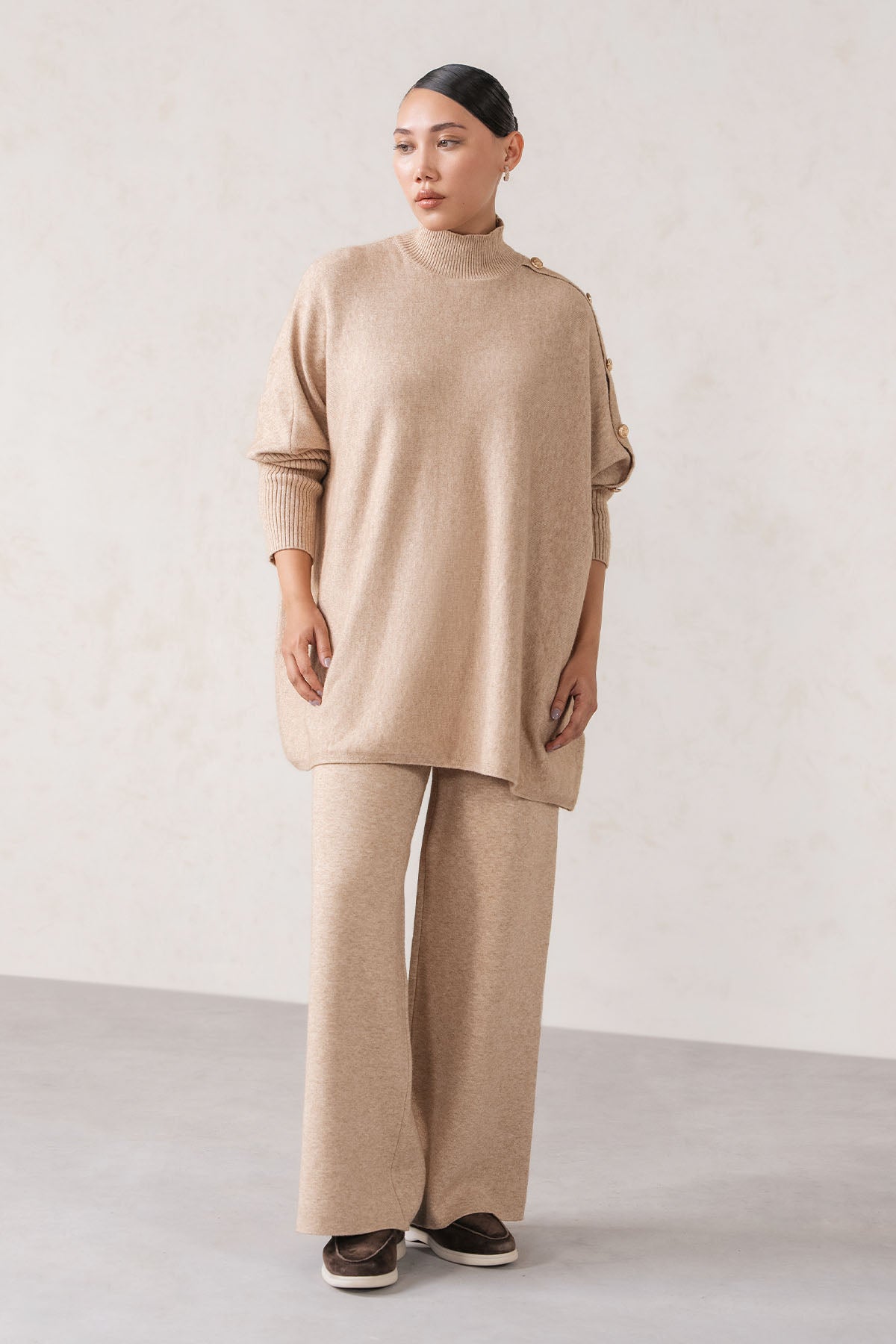 MOCKNECK OVERSIZED SWEATER