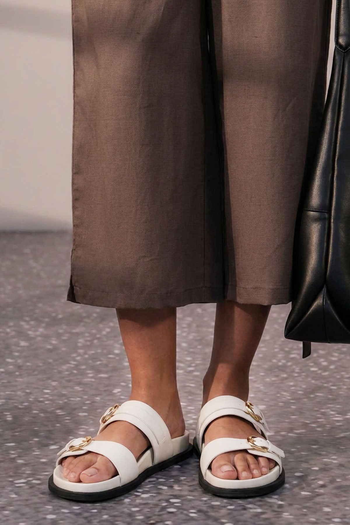 BUCKLED SLIDER SANDALS