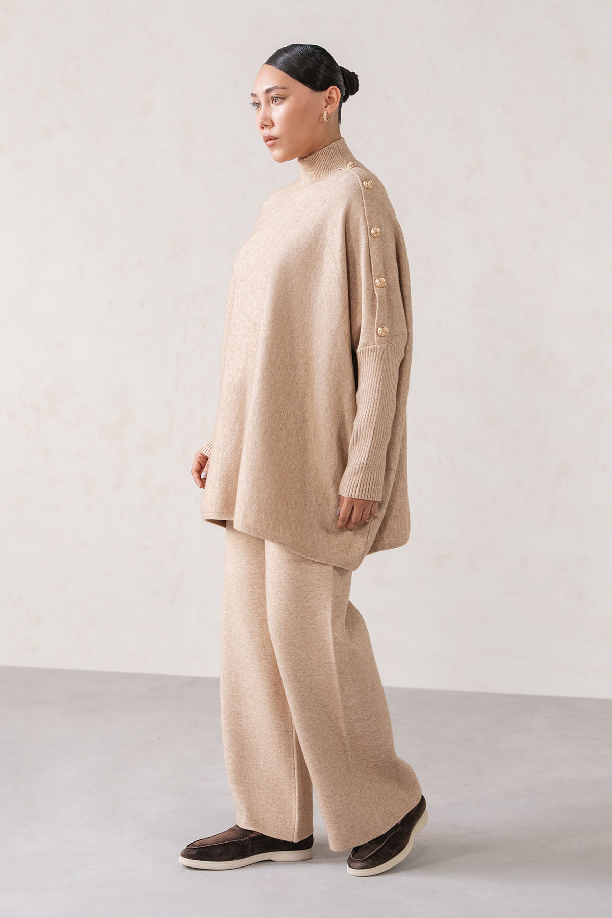 MOCKNECK OVERSIZED SWEATER