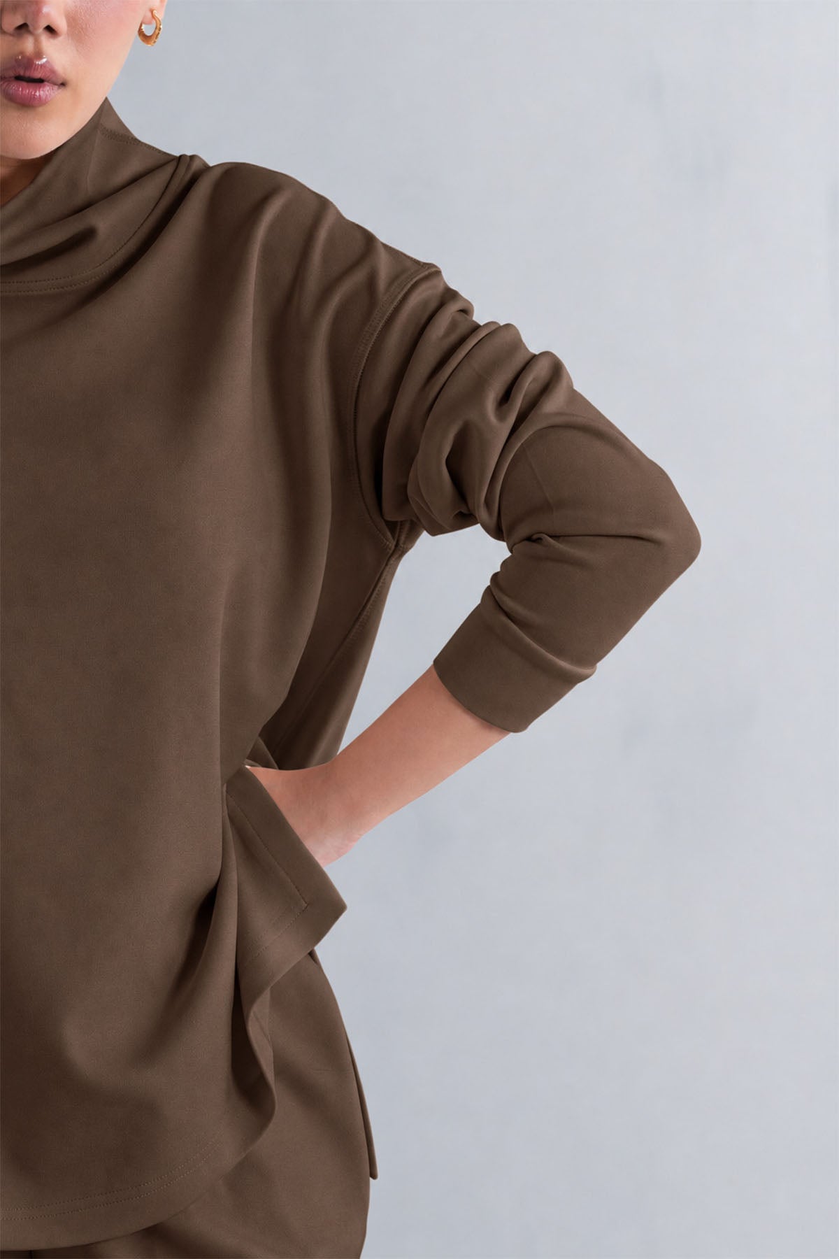 TEXTURED MOCK NECK SIDE SLIT-CLOUDLUX