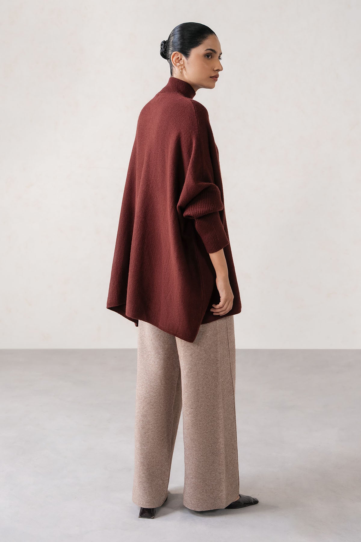 MOCKNECK OVERSIZED SWEATER