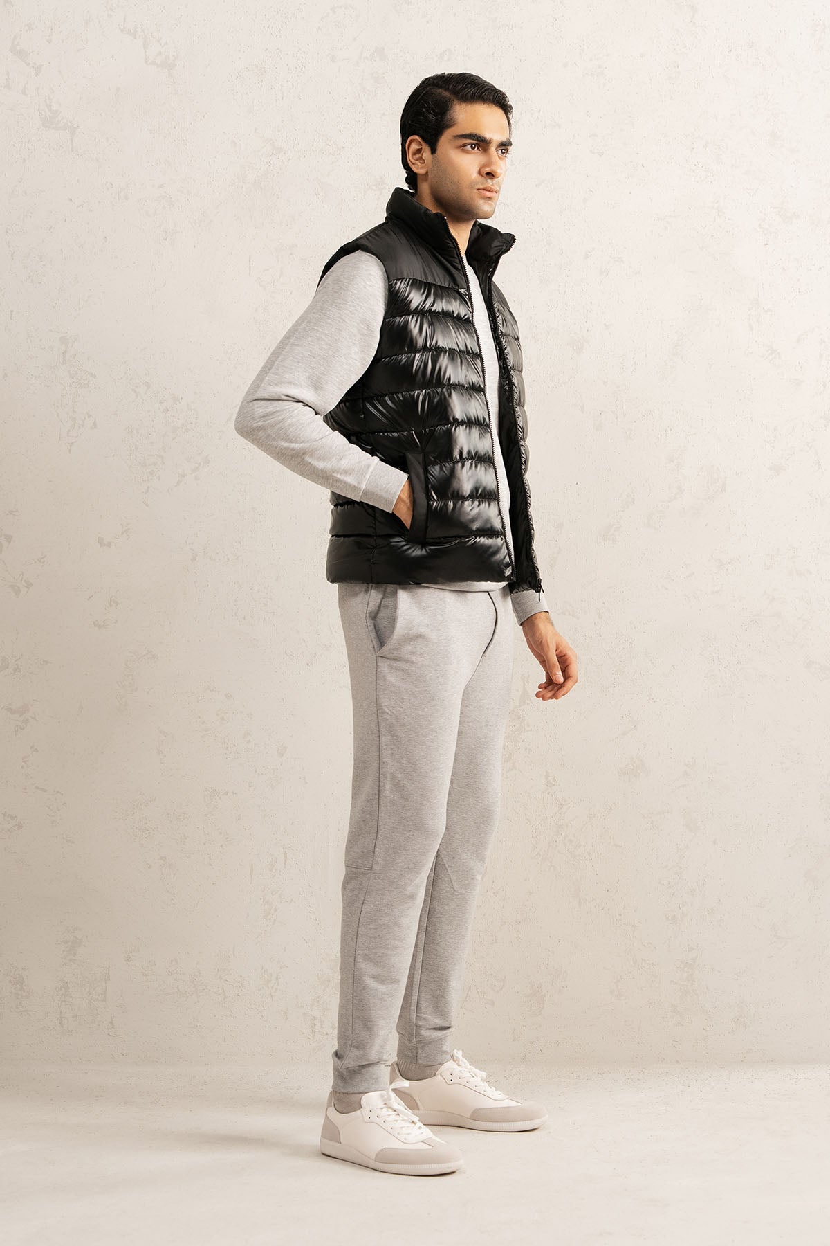 PUFFER DOWN VEST