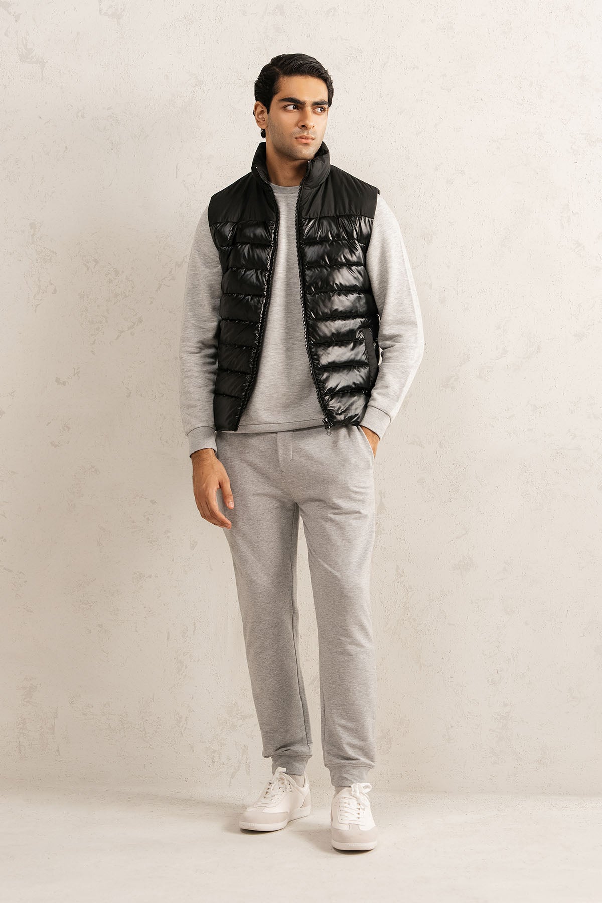 PUFFER DOWN VEST