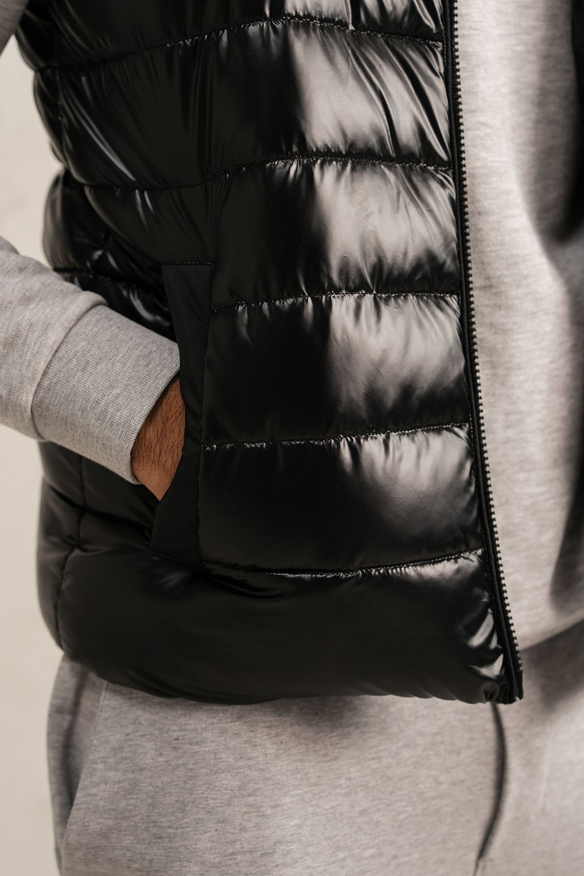 PUFFER DOWN VEST