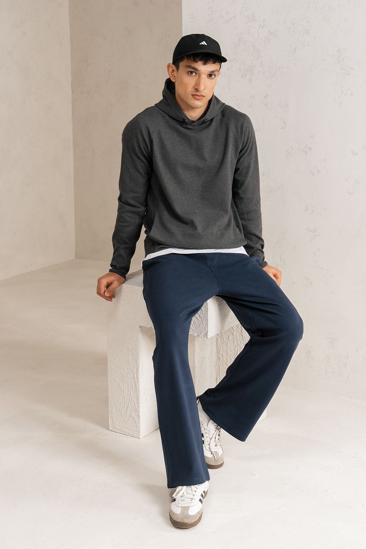 TRANSFORM PULLOVER HOODIE-DOUBLE KNIT