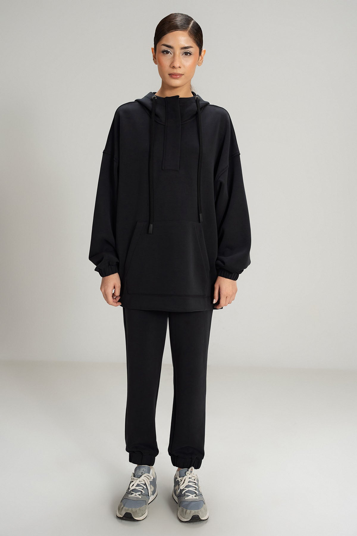 POCKET PULLOVER HOODIE CLOUD LIGHT