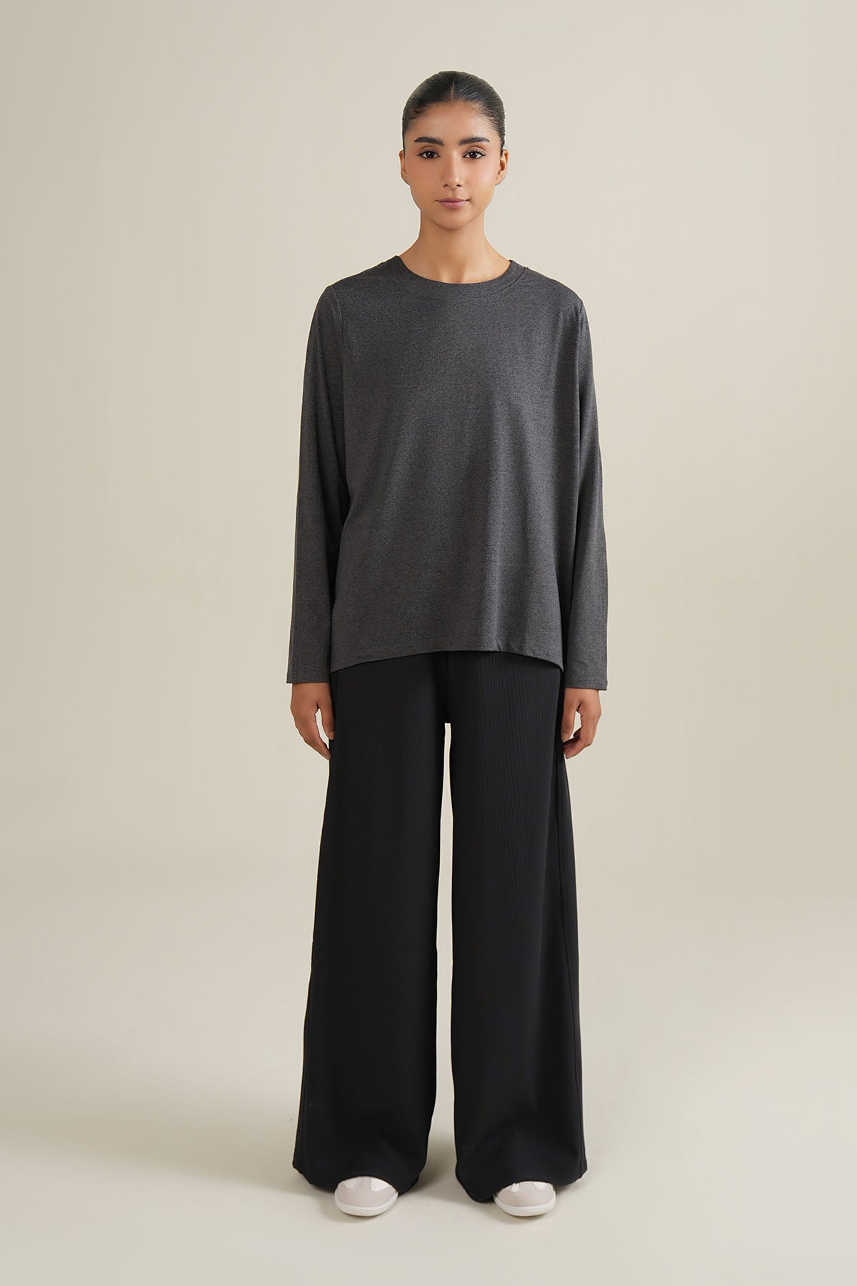 WITH EASE TOP
