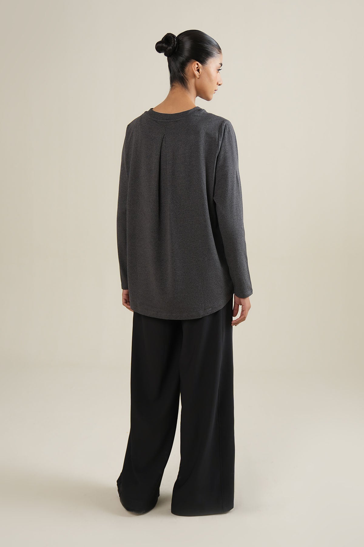 WITH EASE TOP