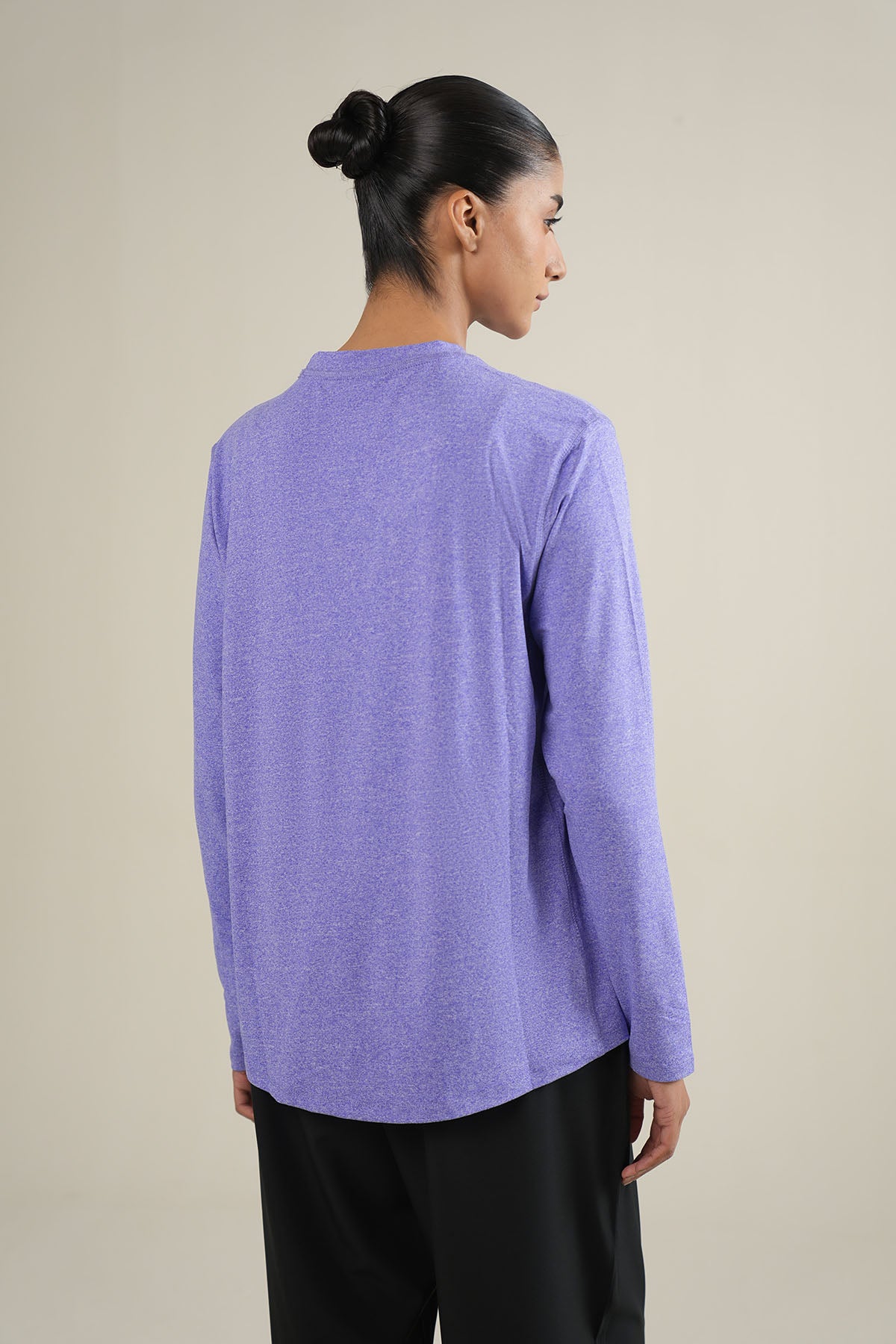 WOMEN TRAINING LONG SLEEVES CREW NECK