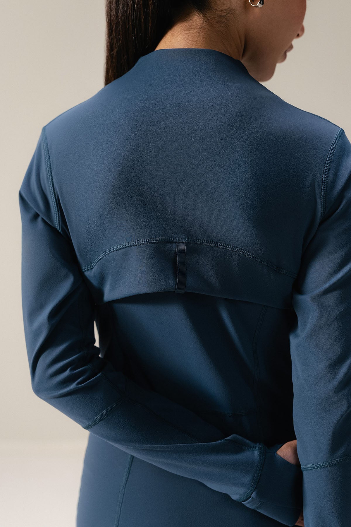 WOMEN PEFORMANCE JACKET