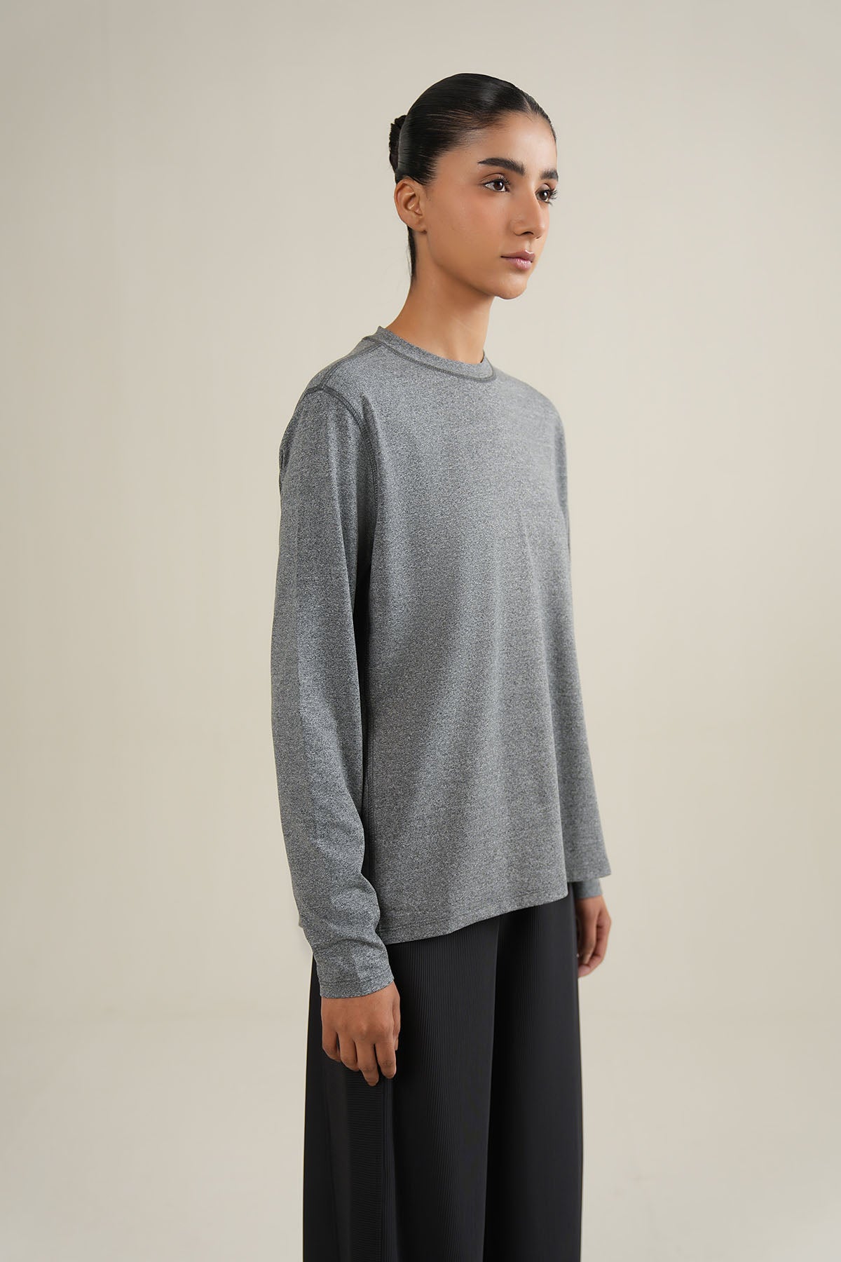 WOMEN TRAINING LONG SLEEVES CREW NECK