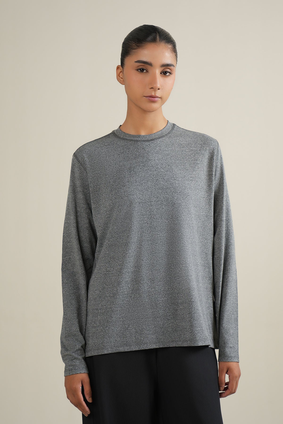 WOMEN TRAINING LONG SLEEVES CREW NECK