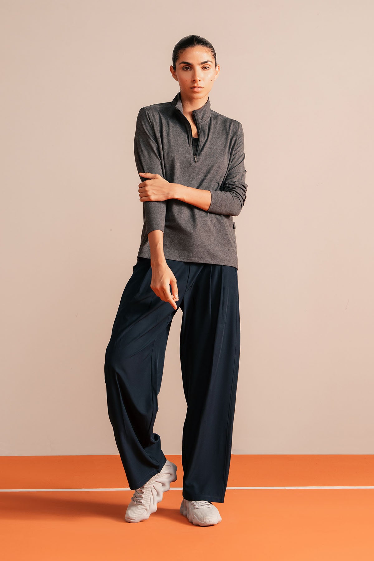 WOMEN TRAINING QUARTER ZIPPER
