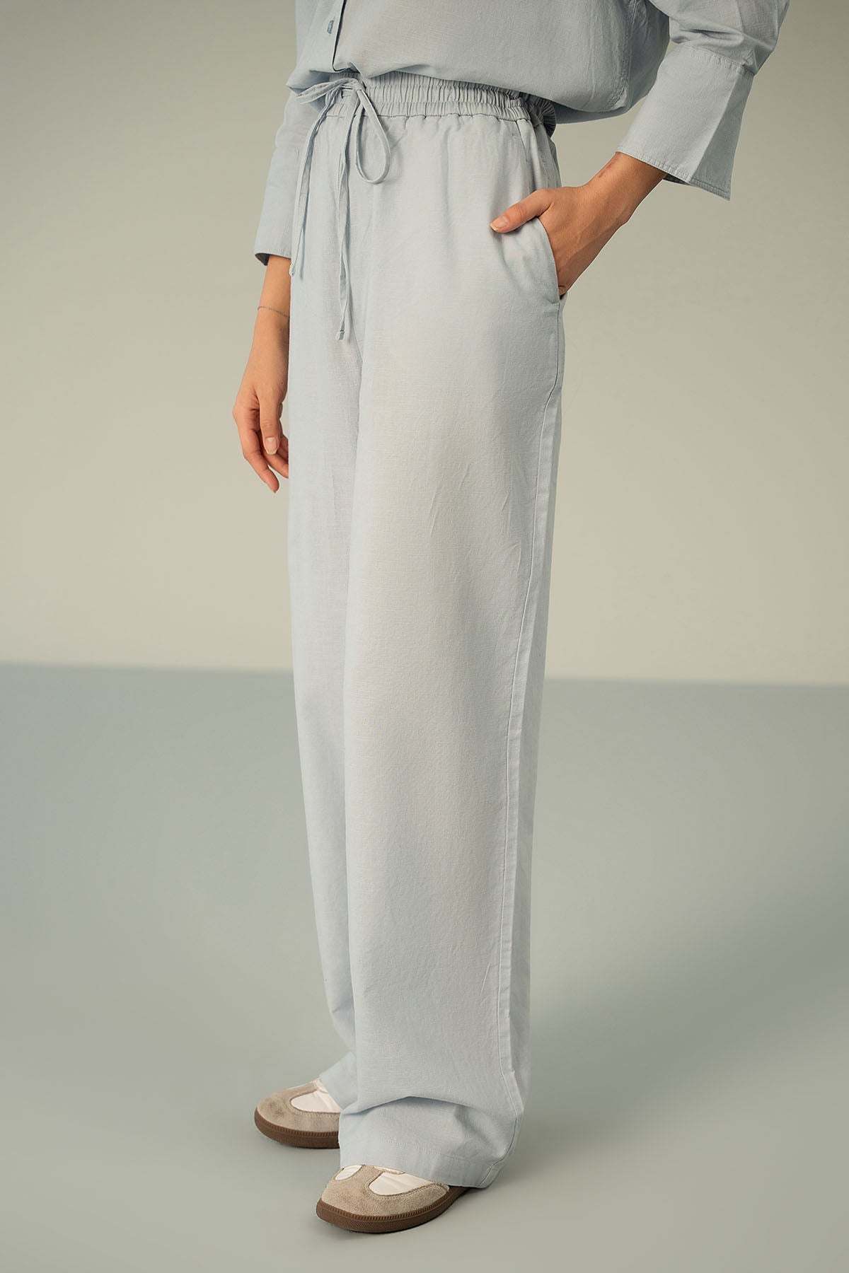 RELAXED LINEN PANTS