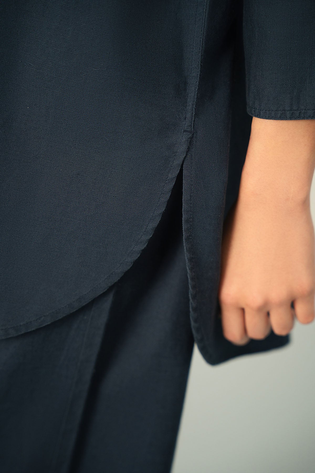 EASY LINEN SHIRT