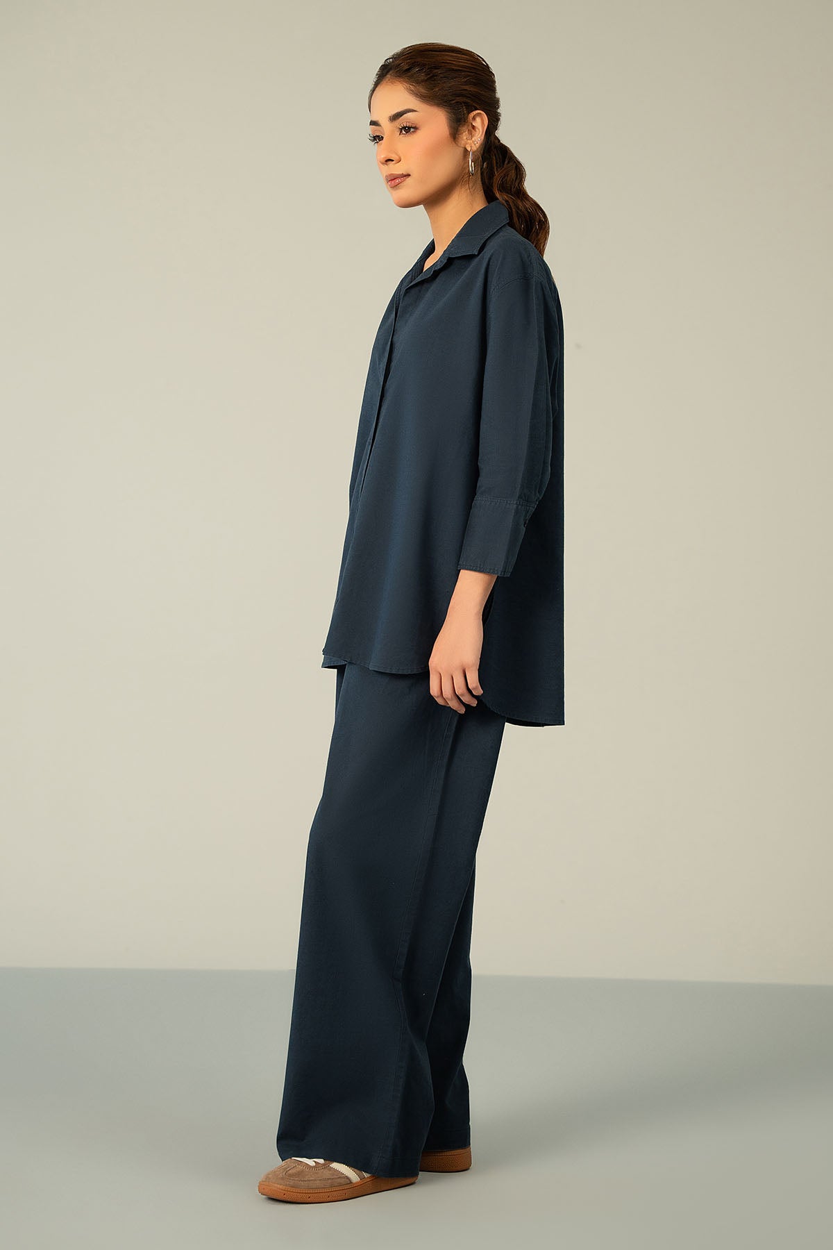 EASY LINEN SHIRT