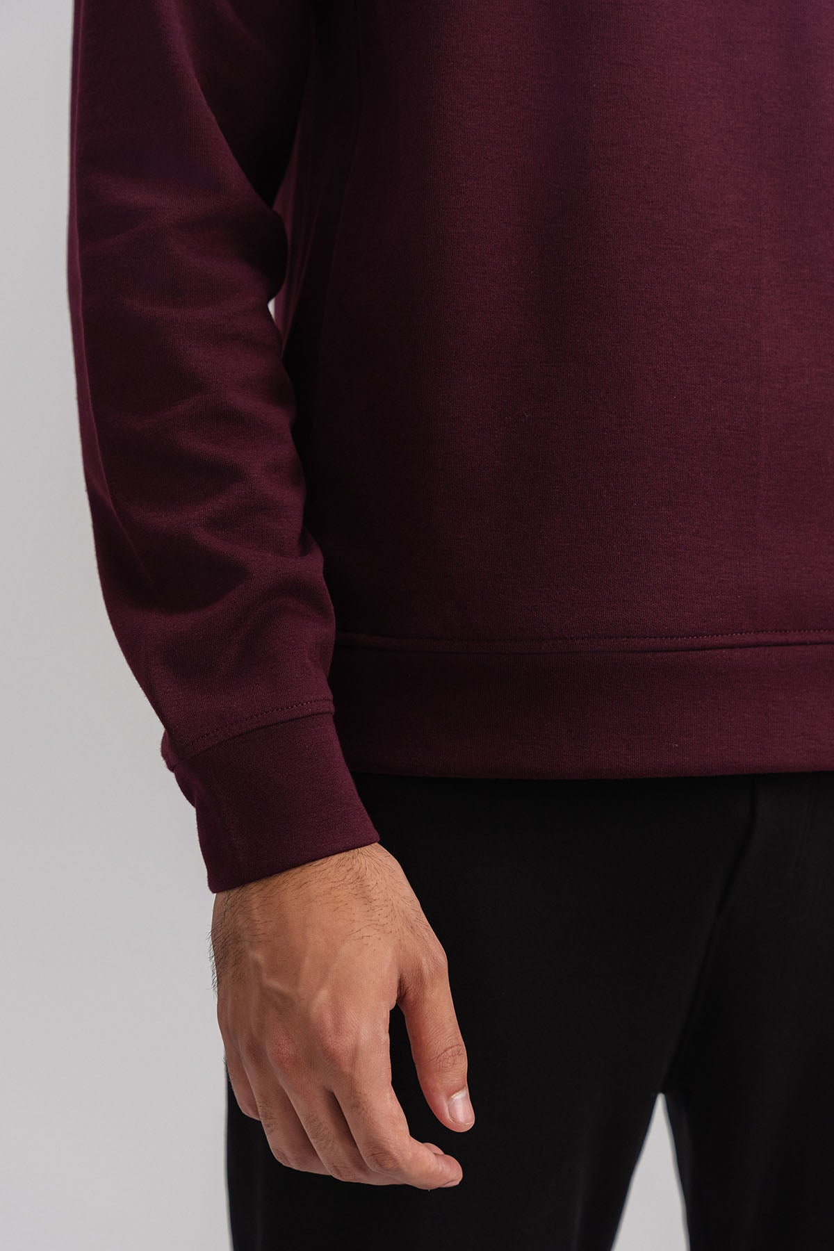 CLASSIC PULLOVER HOODIE
