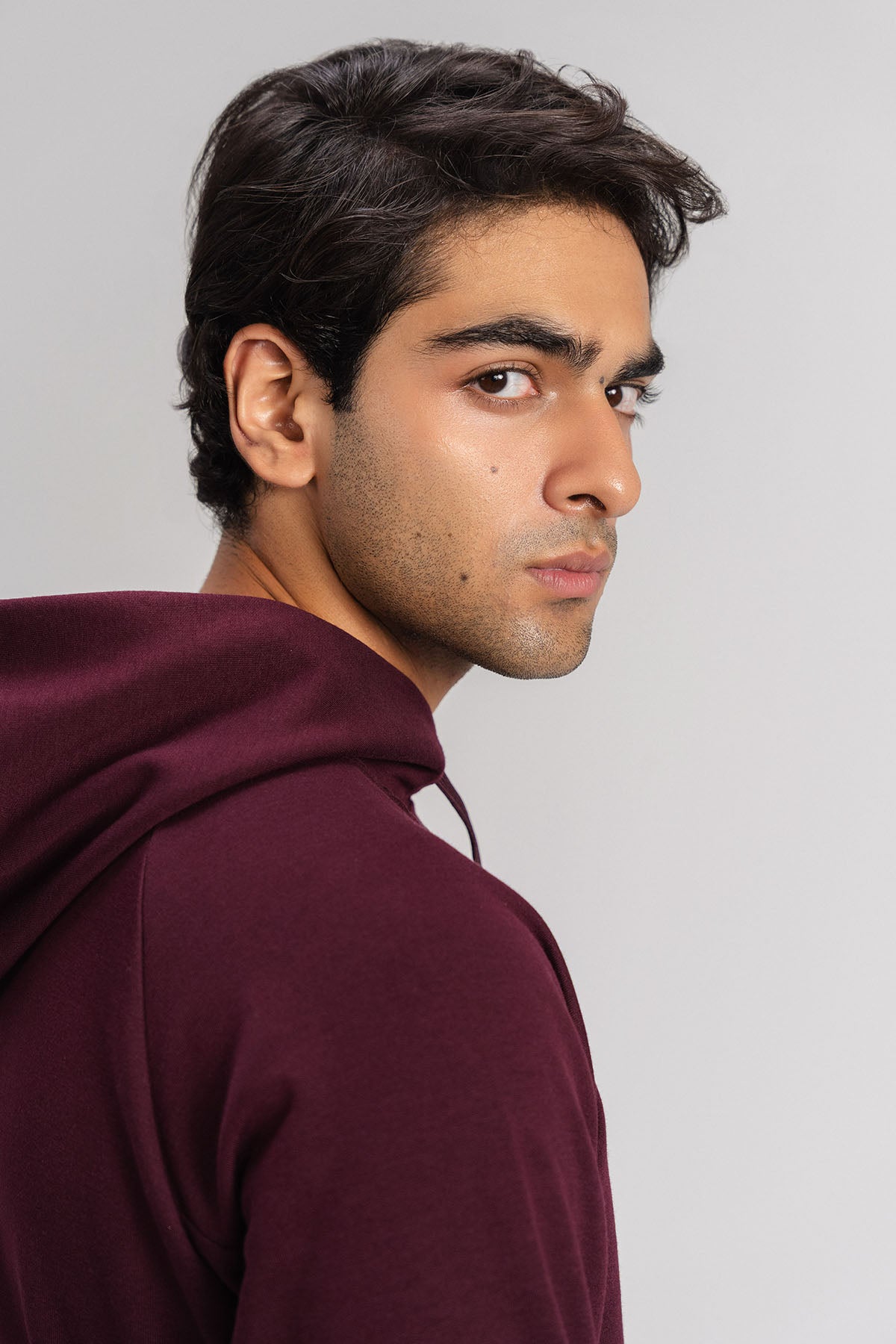 CLASSIC PULLOVER HOODIE